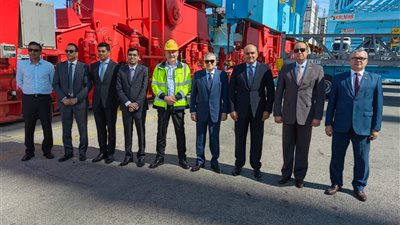 ميرسك العالمية تضخ 500 مليون دولار لتطوير محطة قناة السويس في شرق بورسعيد 