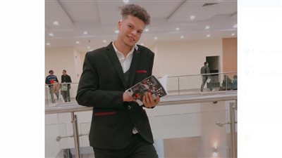 عليه كل شغلي.. طالب بالثانوية العامة يستغيث: رئيس اللجنة خد تلفوني ومش عارف أوصله