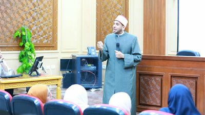 بعد لقاءات استمرت أسبوعًا.. الأزهر العالمي للفتوى يختتم فعاليات دورته السادسة لتدريب المقبلين على الزواج 