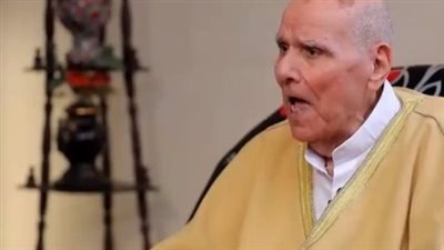 نعيم عيسى: حياتي انتهت وحيد وعيان.. وزملائي ما بيزرونيش منهم لله | فيديو