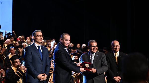 حفل جامعة مصر للعلوم