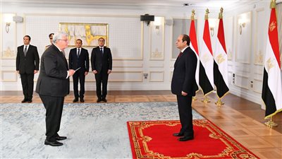 الدكتور أيمن عاشور يؤدي اليمين الدستورية وزيرًا للتعليم العالي والبحث العلمي 