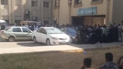 انهيار أهالي ضحايا حريق كنيسة المنيرة قبل استلام جثث ذويهم من مستشفى العجوزة | بث مباشر