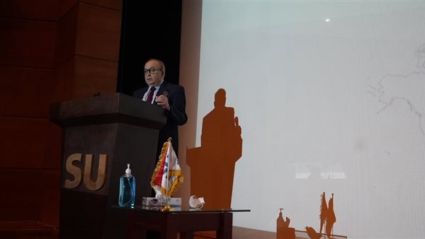 رئيس جامعة سيناء