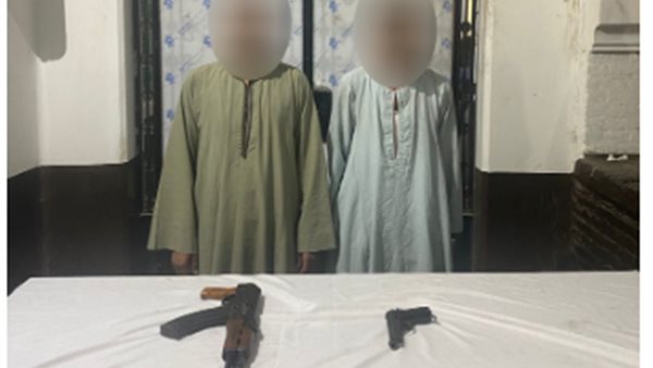 المتهمان بقتل مواطن