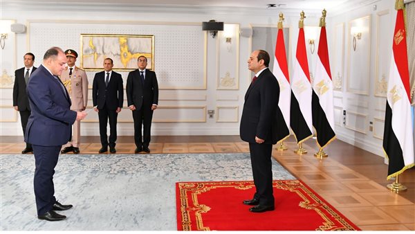 السيسي يشهد أداء