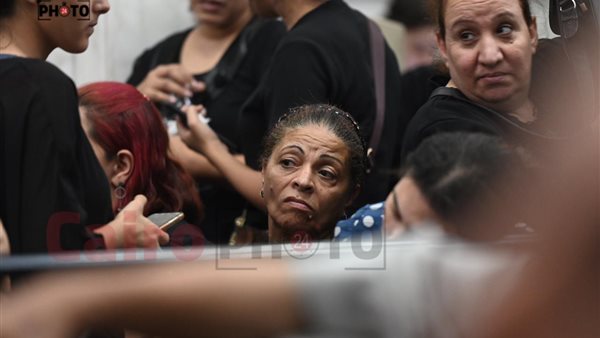 لحظة خروج جثمانين