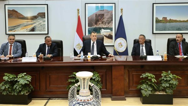 وزير السياحة 