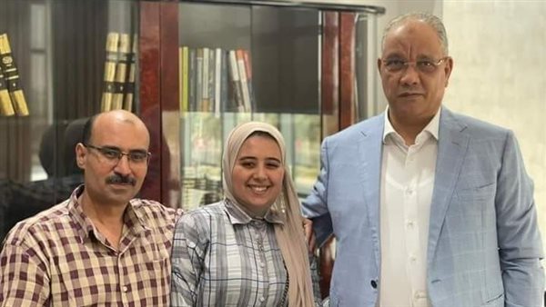 الطالبة أروى ووالدها