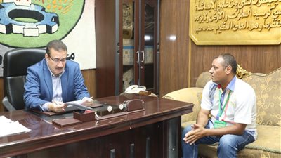 محافظ المنوفية يوجه بحل مشكلة كهرباء كفر زرقان خلال اللقاء اليومي بالمواطنين