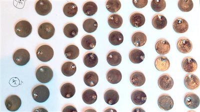 تعود إلى العصر العثماني.. ضبط 97 عملة معدنية بمطار الأقصر الدولي