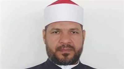 نعاه كبار القراء.. من هو الشيخ علي حسين الذي توفي مع ابنتيه في حادث الجعافرة بأسوان؟