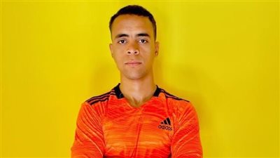 الحارس شريف عيسى: موسم كامل قعدته في البيت بسبب المدرب.. وعايز حقي