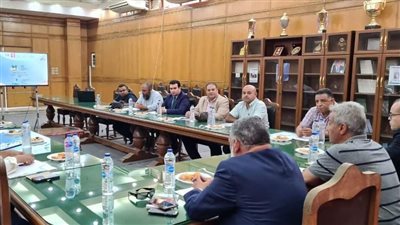 اللجنة التنفيذية لبطولة العالم للجامعات للإسكواش تناقش استعدادات مصر لاستضافتها