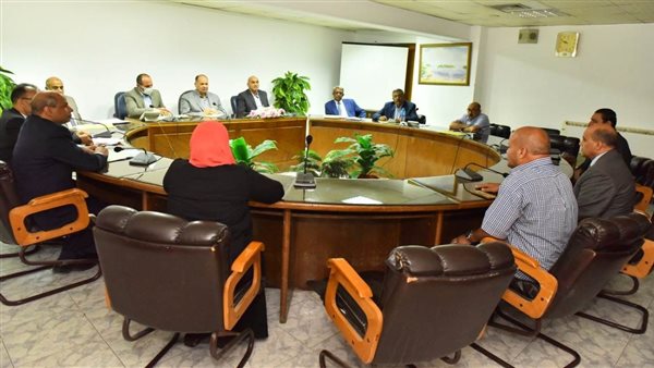 محافظ أسيوط 