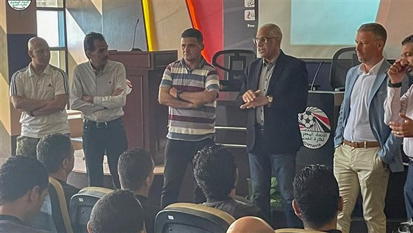 جمال علام مع أعضاء