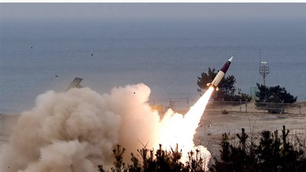 إطلاق صاروخ خلال