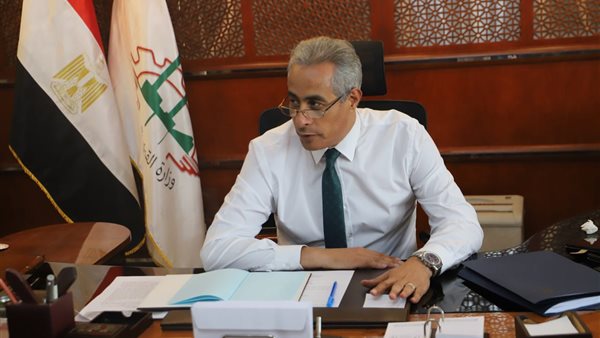 وزير القوى العاملة