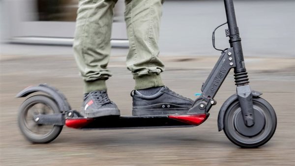  السكوتر الإلكتروني 