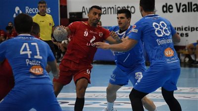  يد الأهلي يفوز على أتلتيكو بلد الوليد وديًا