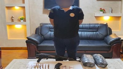 بقصد الإتجار.. ضبط شخص بحوزته سلاح ناري وكمية من المخدرات بالقليوبية