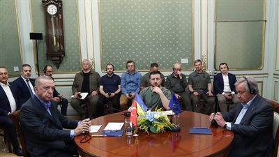 اجتماع ثلاثي بين الرئيسين الأوكراني والتركي وأمين عام الأمم المتحدة في كييف