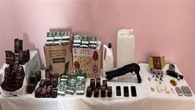 القبض على عنصرين إجراميين لقيامهما بتصنيع مخدر الأستروكس |صور