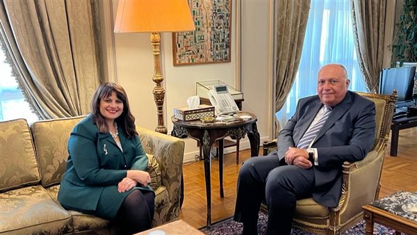  وزير الخارجية يستقبل