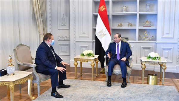 الرئيس السيسي والقائم