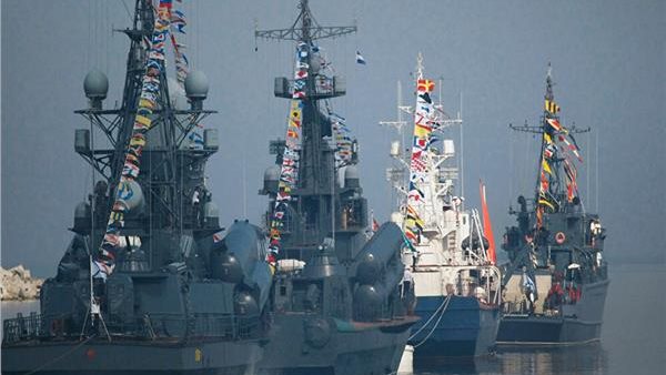 الأسطول الروسي بالبحر