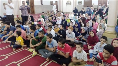 فرحة أولياء الأمور لعودة الكتاتيب.. الأطفال يقبلون على المساجد لحفظ القرآن الكريم بالمنيا