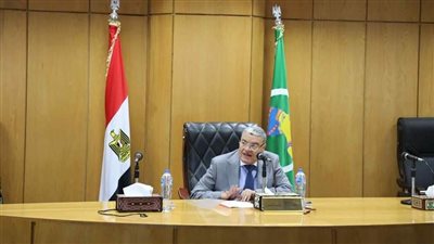 محافظ المنيا يوجه بتسريع وتيرة العمل وعقد العديد من اللجان الفنية لتقنين أراضي أملاك الدولة
