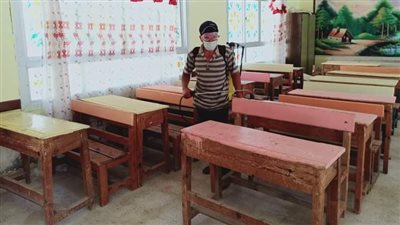 تعقيم وتطهير لجان امتحانات الثانوية العامة لاستقبال 3794 طالبا في اختبارات الدور الثاني| صور 