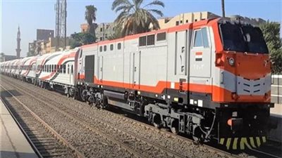 مضطرب نفسيًا.. تفاصيل مصرع شخص مقيد بالجنازير أسفل عجلات قطار بالإسكندرية | بث مباشر