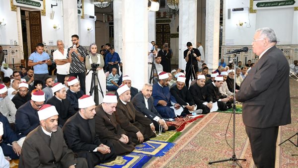 أمسية من مسجد السيدة