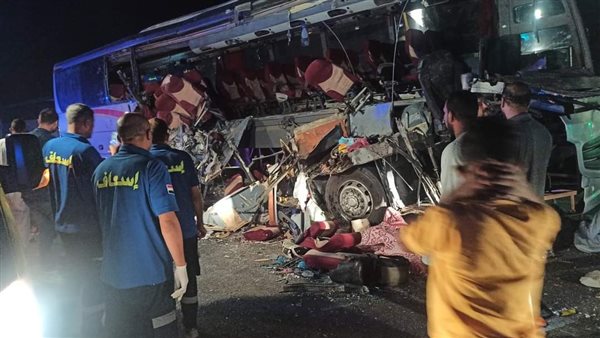 تفاصيل مصرع وإصابة 29 شخصًا في حادث تصادم أتوبيس بسيارة ربع نقل في المنيا