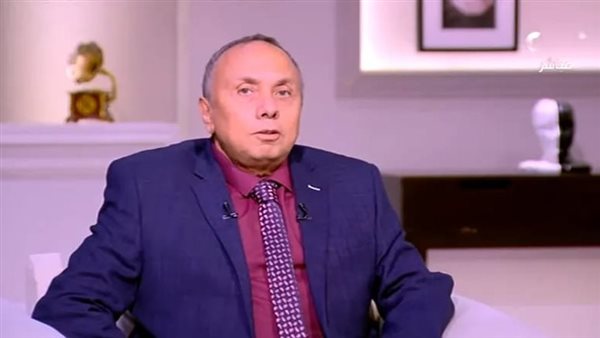 الدكتور عمرو زكريا