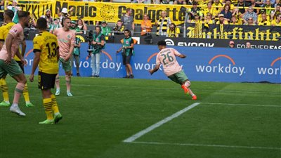 ريمونتادا تاريخية.. بروسيا دورتموند يسقط أمام فيردر بريمين في الدوري الألماني