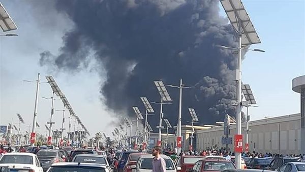 جانب من الحريق