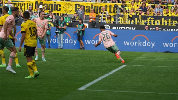 جانب من مباراة بروسيا