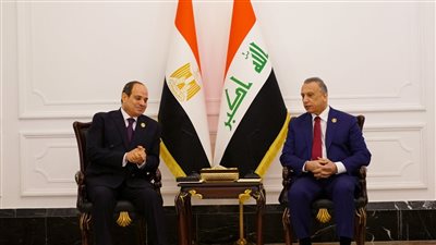 السيسي يودع مصطفى الكاظمي رئيس الوزراء العراقي بمطار العلمين
