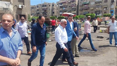 محافظ بورسعيد يوجه بإزالة الإشغالات والتعديات على حرم الطريق | صور 