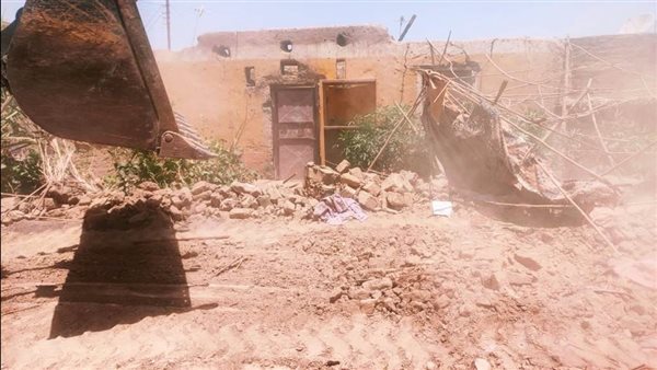 حملة إزالات بأسوان