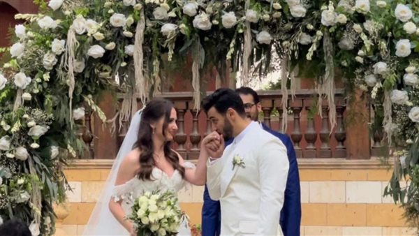 حفل زفاف المنتج علي