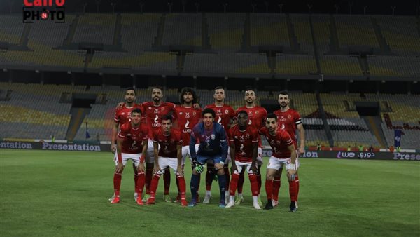 لاعبو النادي الأهلي