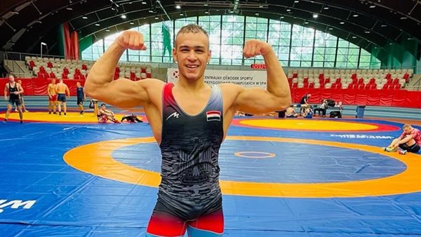 لاعب نادي بيلا