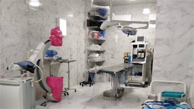 مدير العلاج الحر السابق يوضح حالات إلغاء رخصة المنشأة الطبية