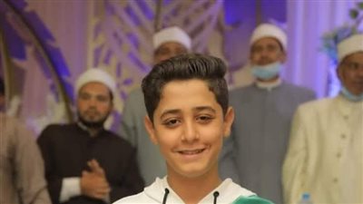 المئات يشيعون جنازة شاب حامل لكتاب الله لقي مصرعه في حادث بالمنوفية