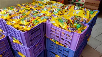 ضبط 38 ألف مصاصة أطفال غير صالحة للاستهلاك بالغربية