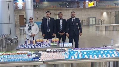 جمارك مطار القاهرة تضبط محاولة تهريب كمية من الأدوية البشرية